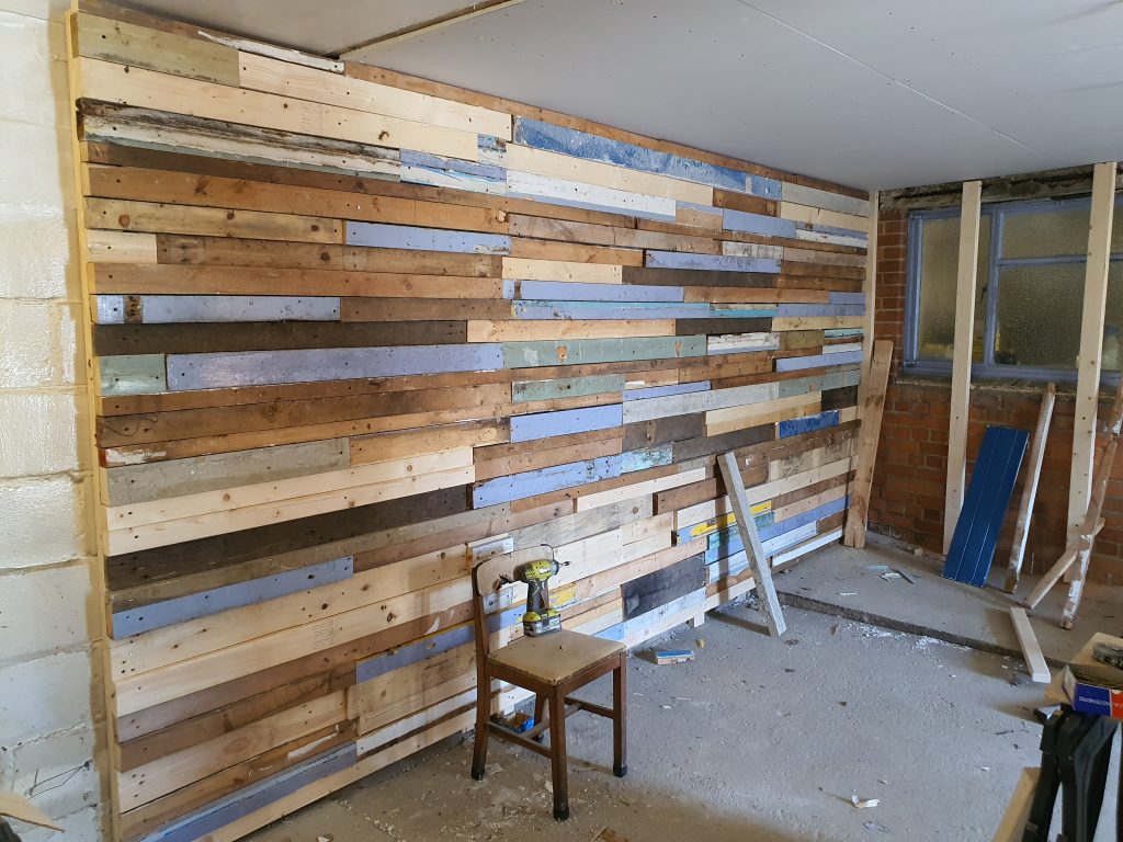 How to make a reclaimed wood feature wall